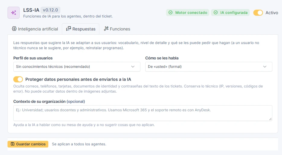 Pantalla «Respuestas»: el perfil de los usuarios, sin conocimientos técnicos; cómo se les habla, de usted y formal; el interruptor para proteger los datos personales antes de enviarlos a la IA, con la lista de lo que oculta y la advertencia de que no puede ocultar datos dentro de imágenes adjuntas; y un campo libre para describir la organización.